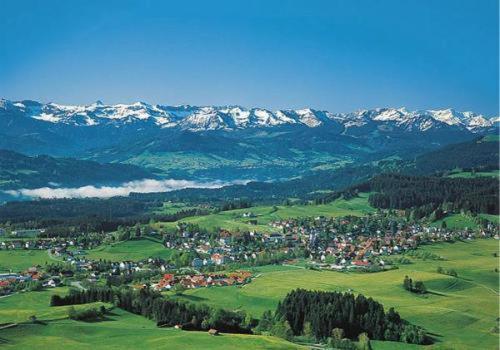 Landhotel Herzberger garni Zimmer&Ferienwohnungen Scheidegg Exterior foto